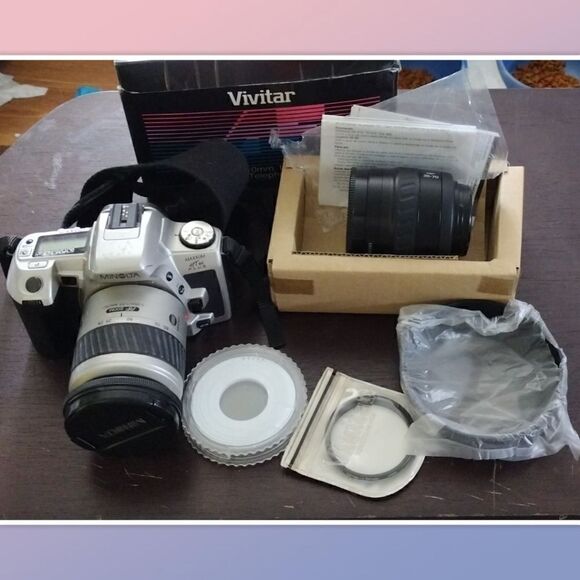 Minolta Maxxum HTsi Plus 35mm SLR Film Camera w/ 28-80mm Minolta Lens & Vivitar - Picture 1 of 7